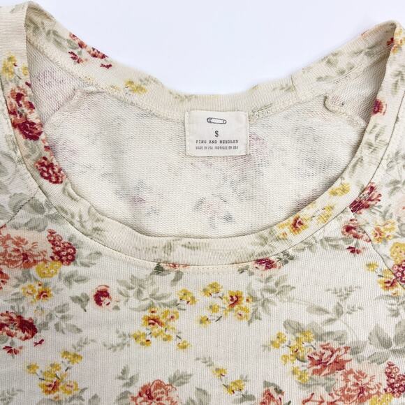 Urban Outfitters UO Pins & Needles Floral Sweatshirt Top S Small - Picture 4 of 4